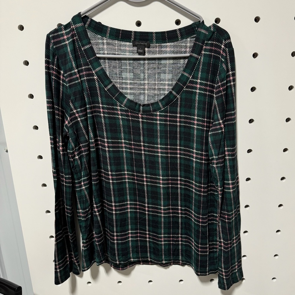 Ann Taylor plaid long sleeve size large